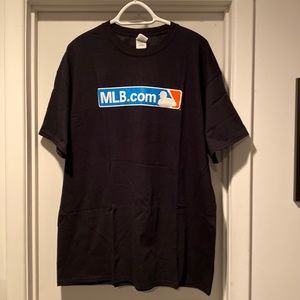 A brand new never worn T- Shirt , made by Goldman good quality material , w/ MLB
